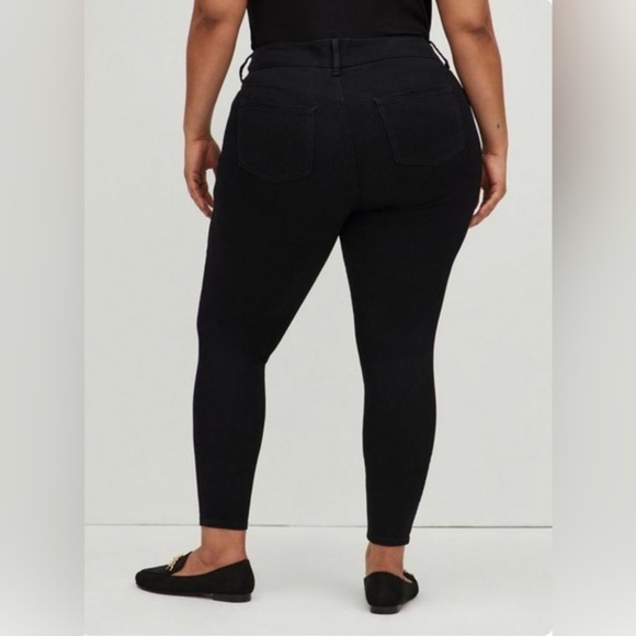 Torrid High-Rise Skinny Jegging Jeans (NWOT)​​ - Picture 8 of 8